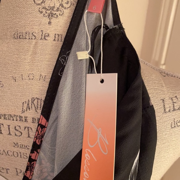 Super sexy romper multicolored made by Blossom. - Picture 8 of 9